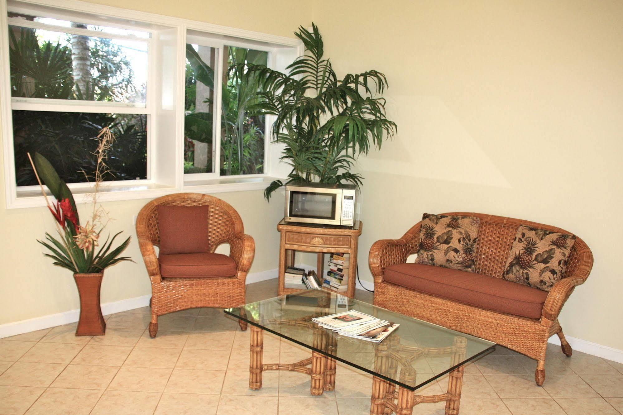 Maui Beach House B & B Kahana Bagian luar foto