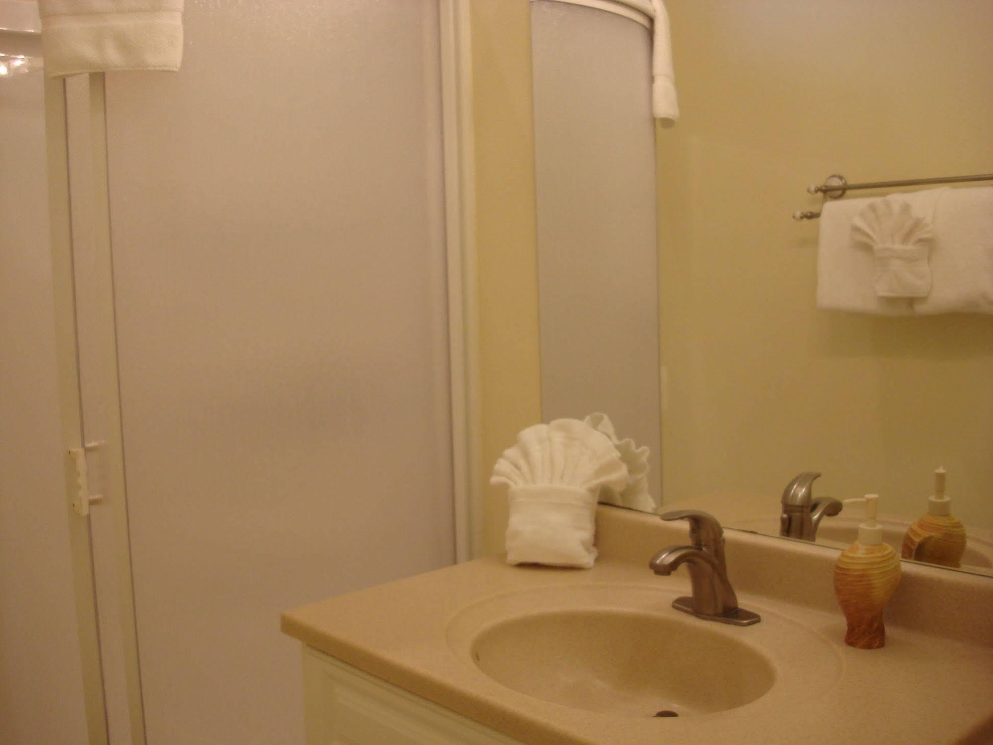 Maui Beach House B & B Kahana Bagian luar foto
