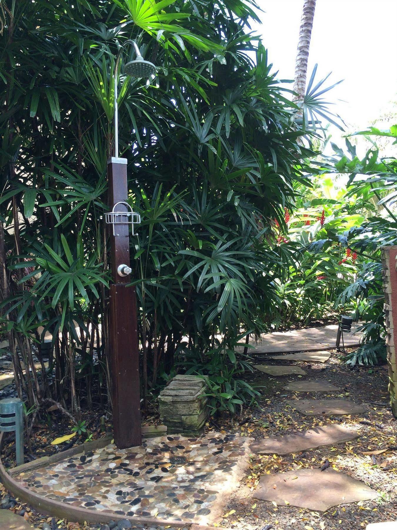 Maui Beach House B & B Kahana Bagian luar foto